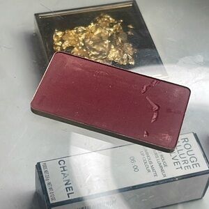 MAKE UP FOR EVER Artist Face Color Blush b500 - rich plum wine  discontinued